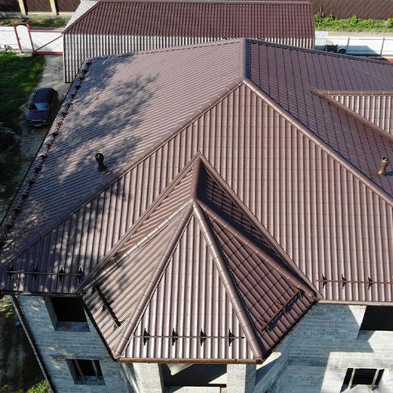 Монтаж сложной крыши и кровли в Татарске и Новосибирской области